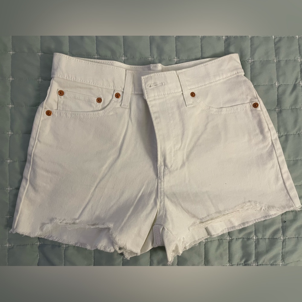 White Jean Shorts with Distressed Hem